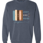 Just One More Chapter - Comfort Colors - Sweatshirt - Blues